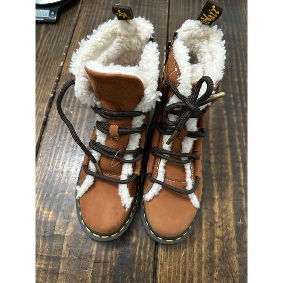 De. Martens 1460 Lace To toe fur lined size 8 NWOB - Picture 9 of 9